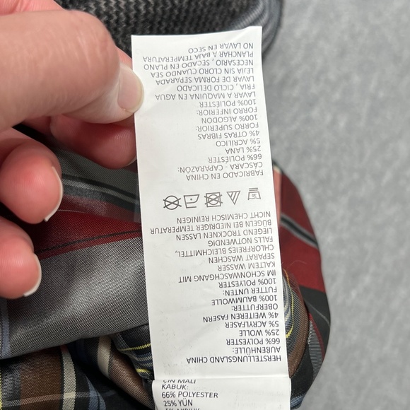 PrAna Quincy Grey Tweed Wool Buckled Wrap Skirt | Red| | Size Small - Picture 8 of 14